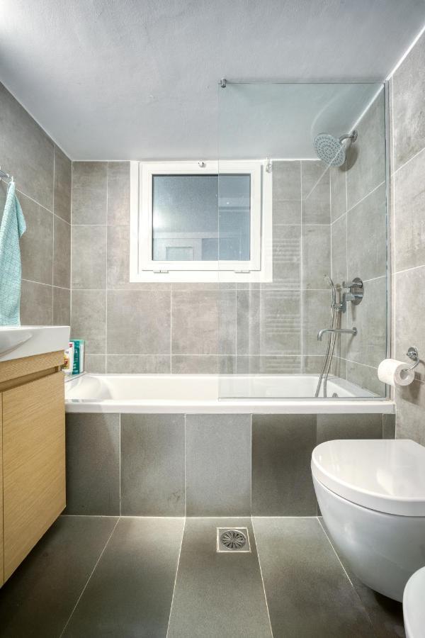 Bright Spacious Luxury Apartment In Prime Central Athena Bagian luar foto