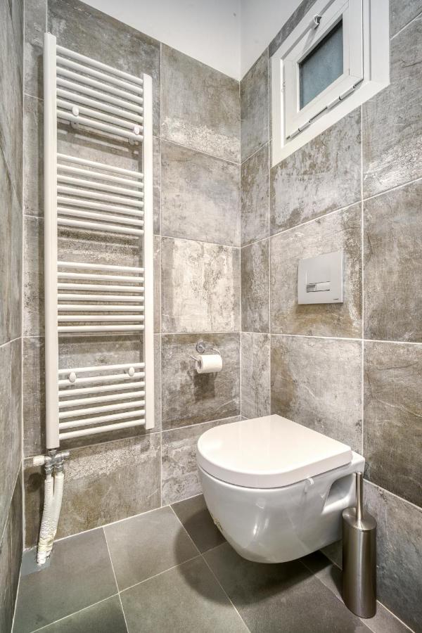 Bright Spacious Luxury Apartment In Prime Central Athena Bagian luar foto