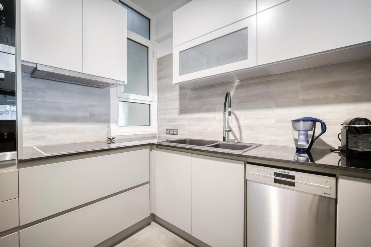 Bright Spacious Luxury Apartment In Prime Central Athena Bagian luar foto